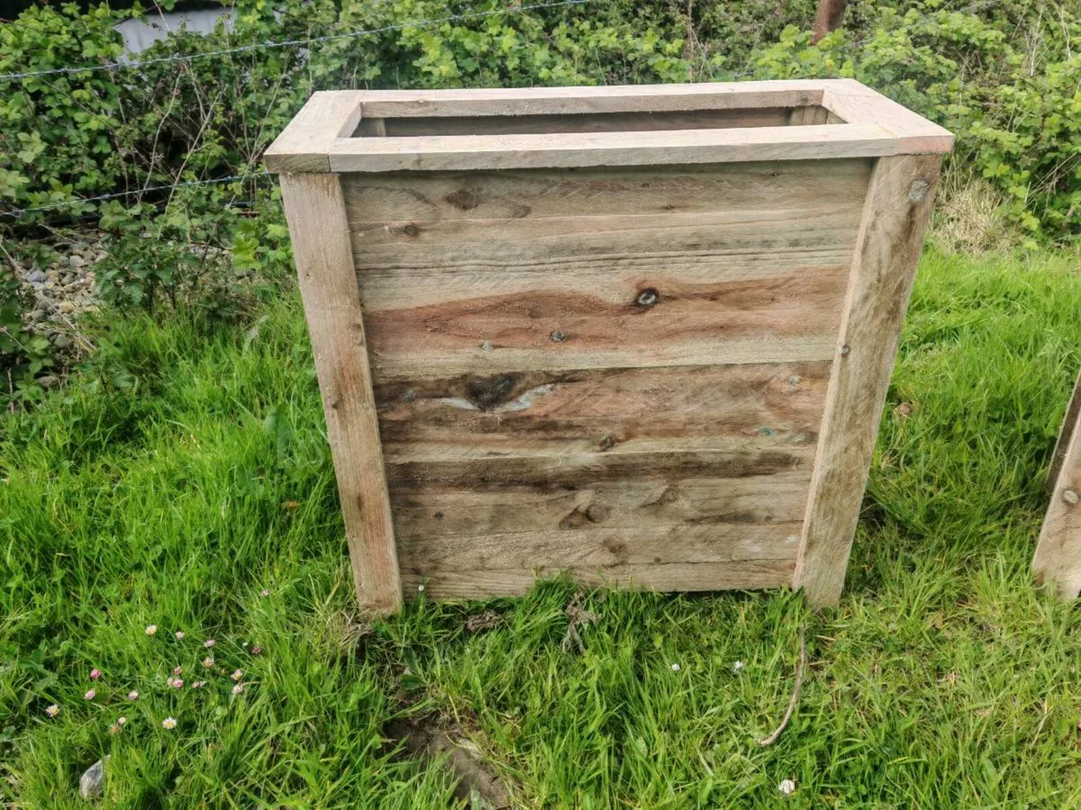 Handmade garden planters - Image 2