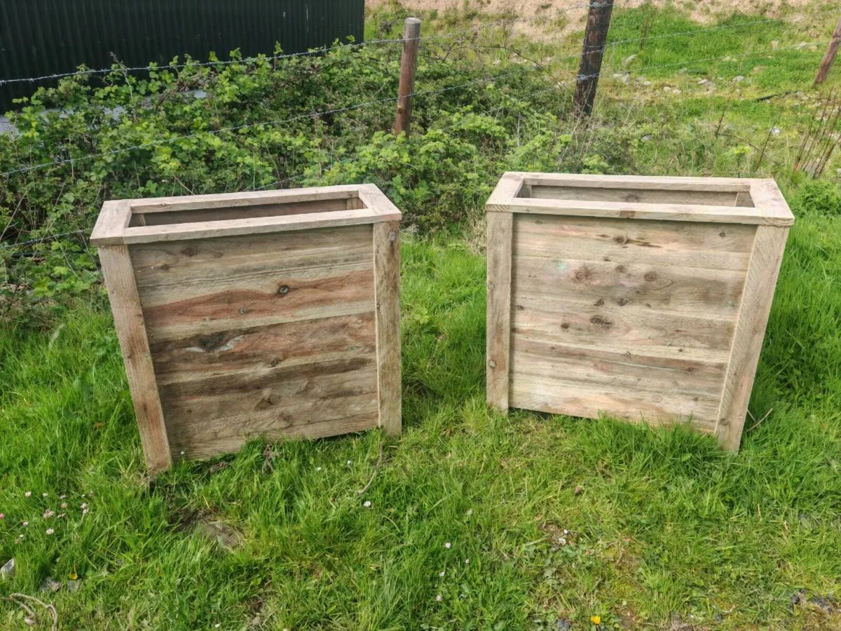 Handmade garden planters - Image 3