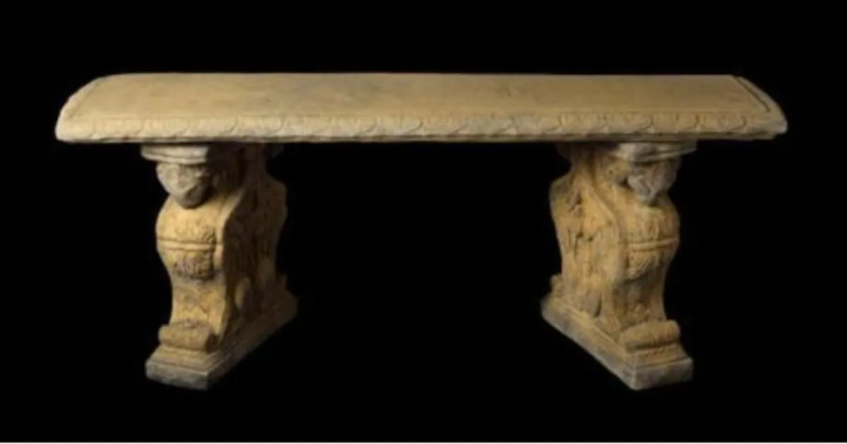 Rams Head Bench – EG048