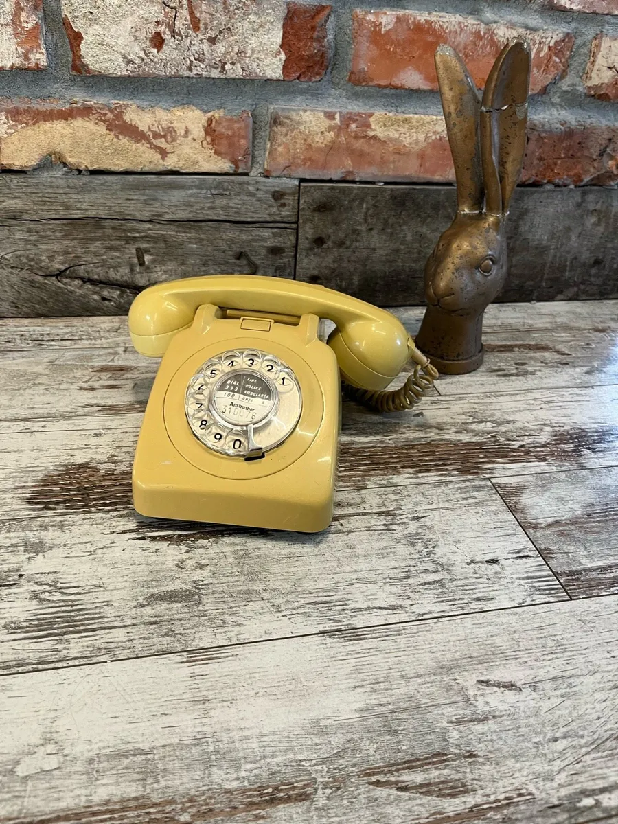 Vintage phone - Image 1