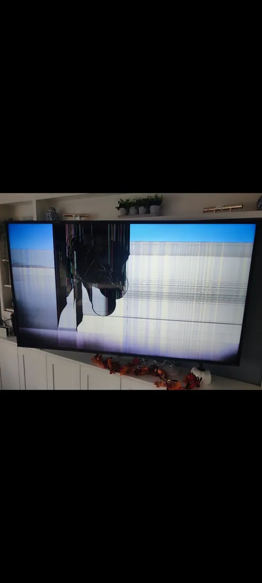 75 inch LG TV - Image 2
