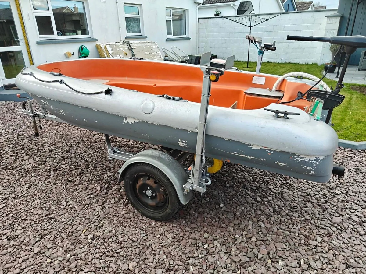 Rigiflex 370 boat with trailer + electric motor - Image 3