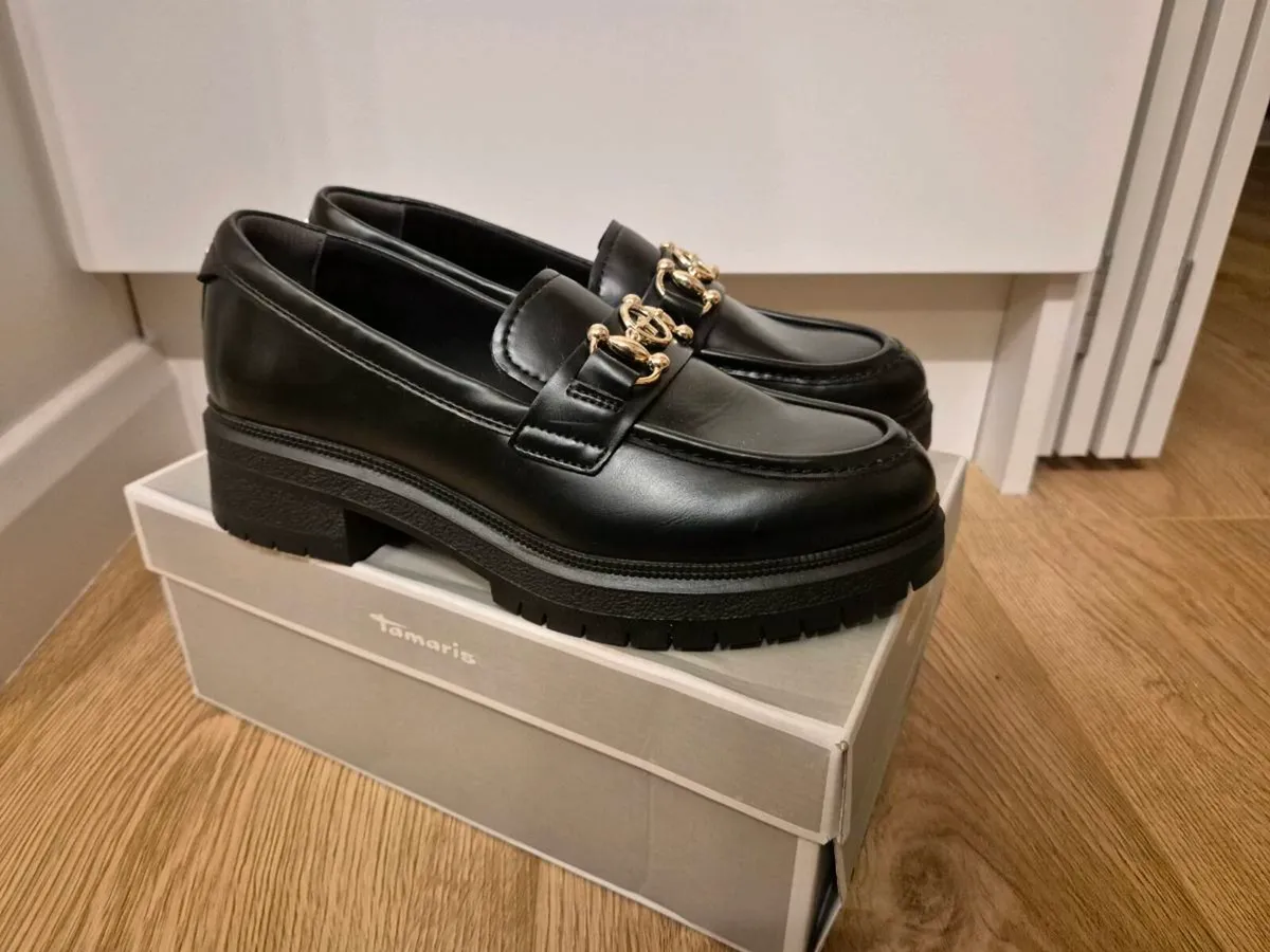 Brand new Tamaris black loafers, size 40 - Image 1