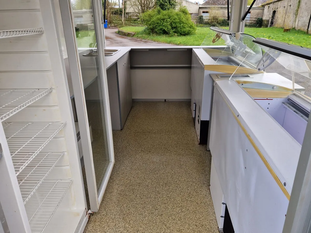 Vending trailer - Image 2