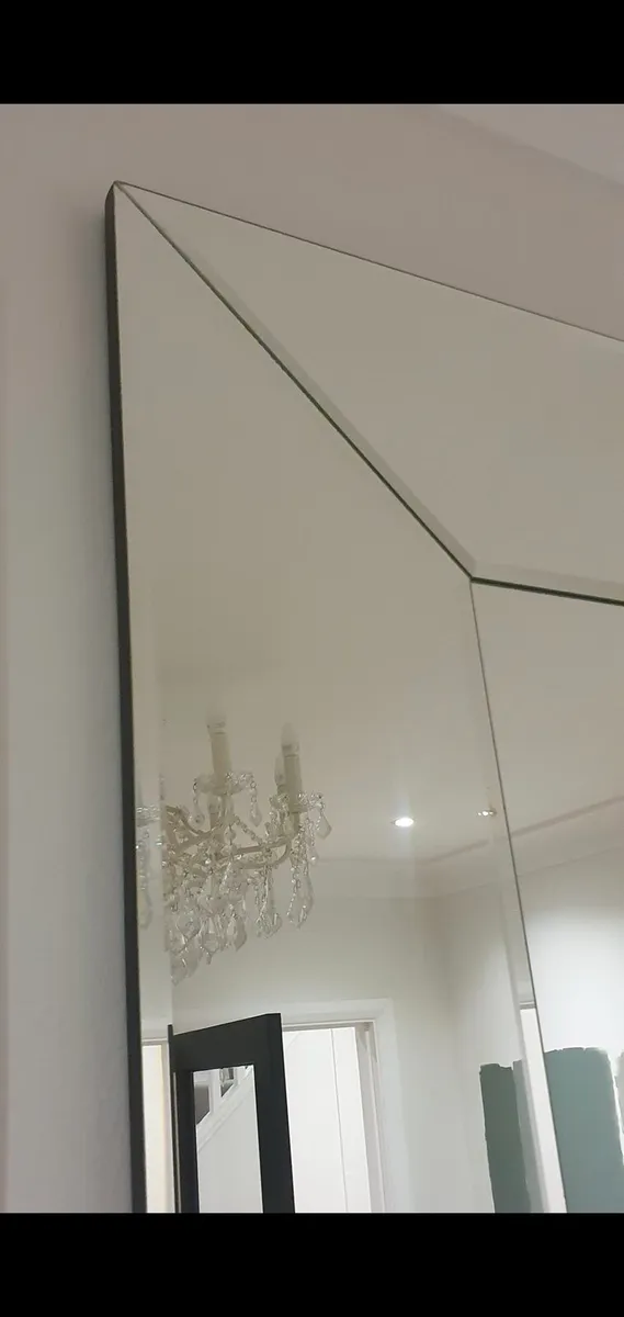 Mirror,  Lamp & Pole - Image 3
