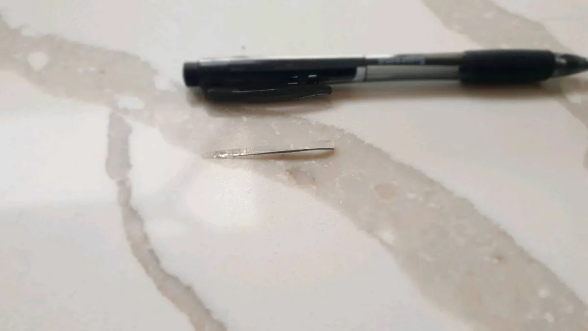 Mirror,  Lamp & Pole - Image 4