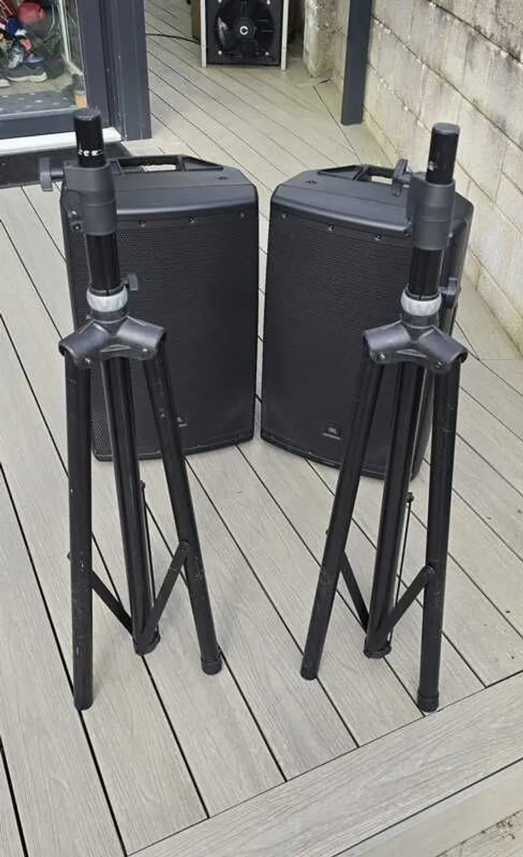 JBL EON 615 Speakers - Pair - Active 15" PA System - With Stands - Excellent Condition - Image 3