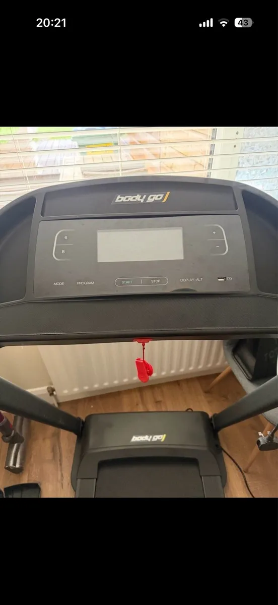 Treadmill - Image 1