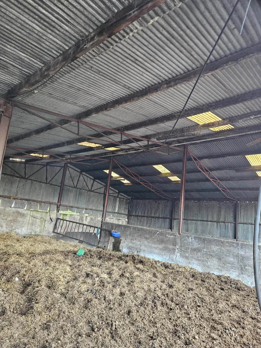 Farm sheds - Image 1