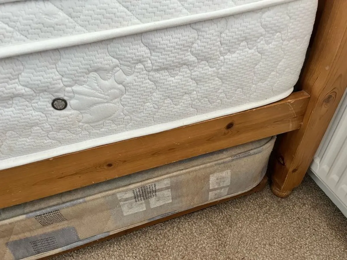 Single guest bed. Pristine condition. Can be 2 single beds or make a large double bed. - Image 3