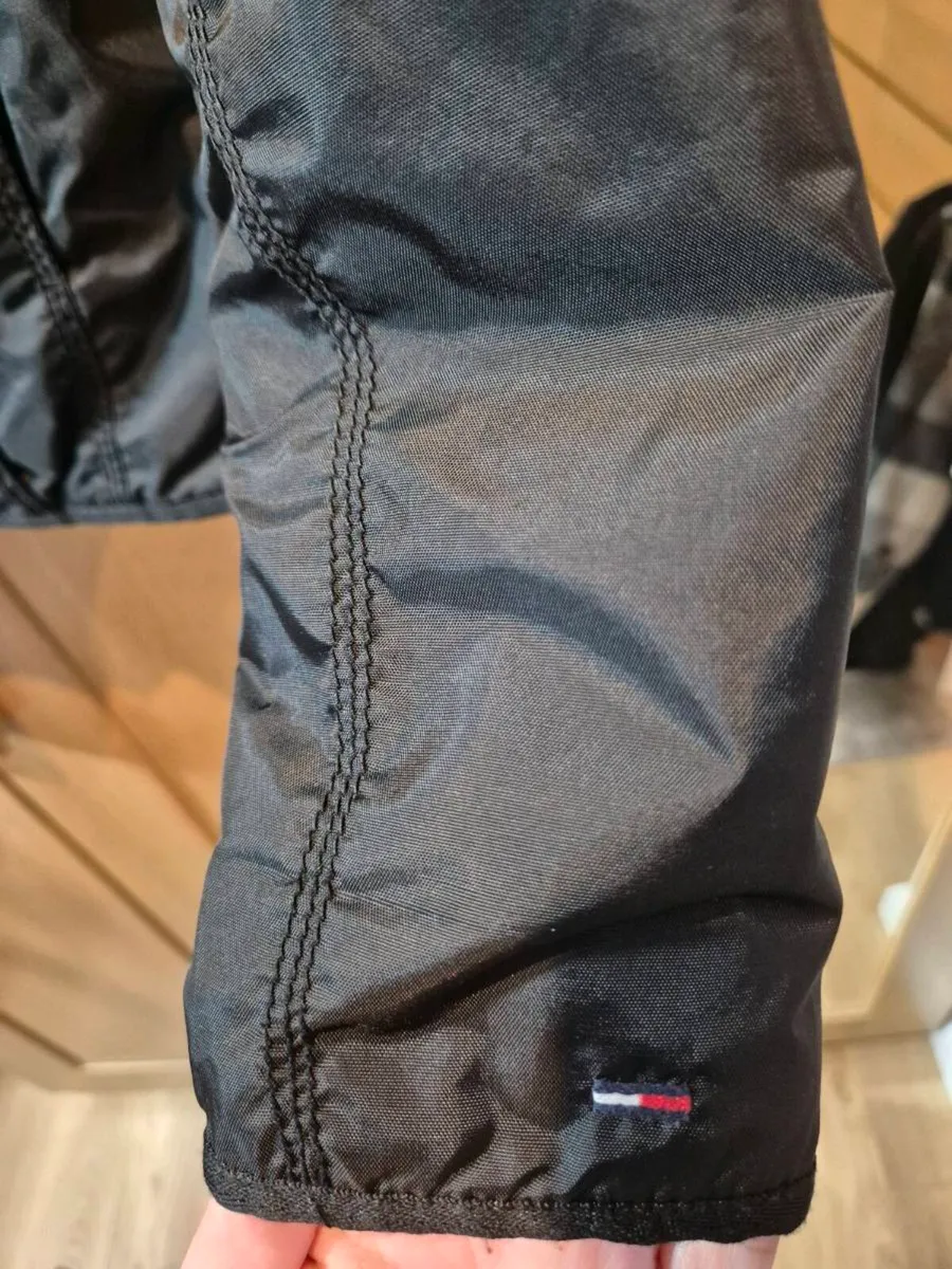 Tommy Hilfiger black jacket, size 12 - Image 3