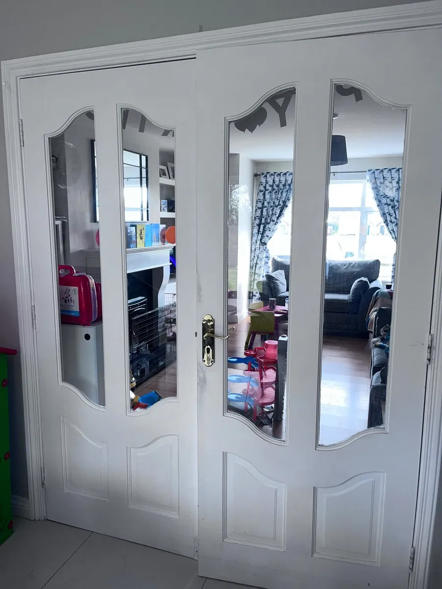 6 Internal doors - Image 1