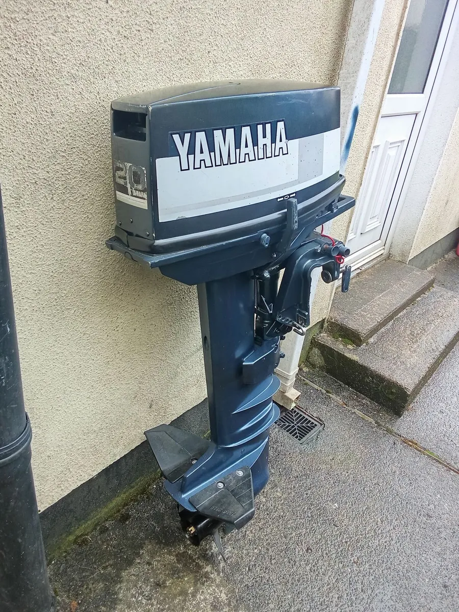 2-stroke outboard Yamaha-20 hp - Image 1