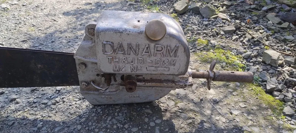 Danarm vintage 2 man chainsaw - Image 2