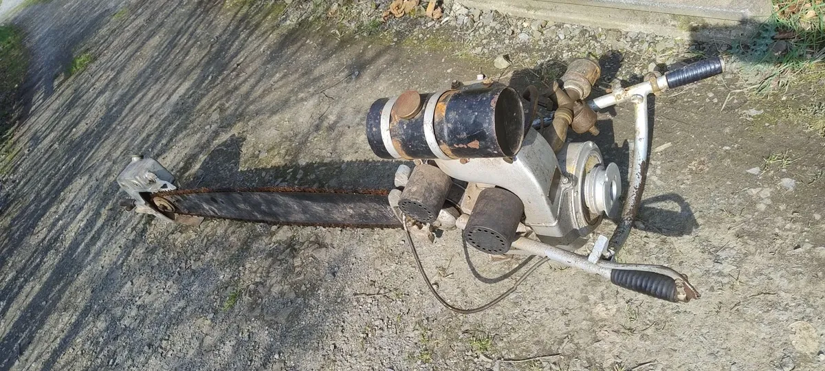 Danarm vintage 2 man chainsaw - Image 1