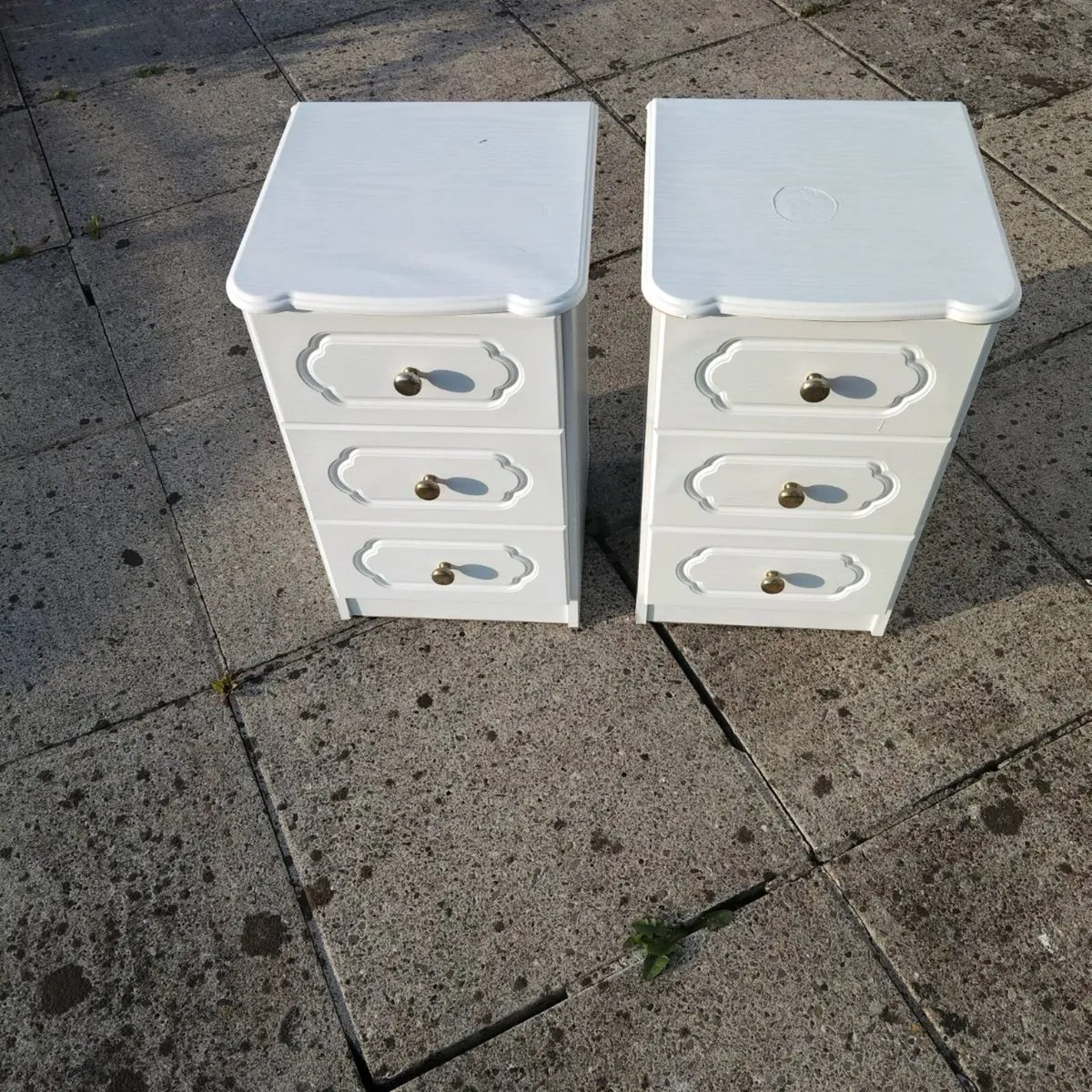 Pair of Bedside Lockers - Image 4