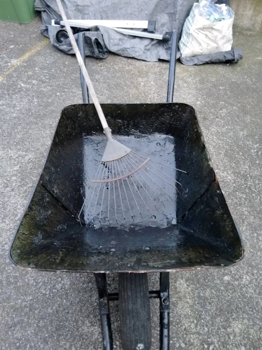 Wheelbarrow - Image 2