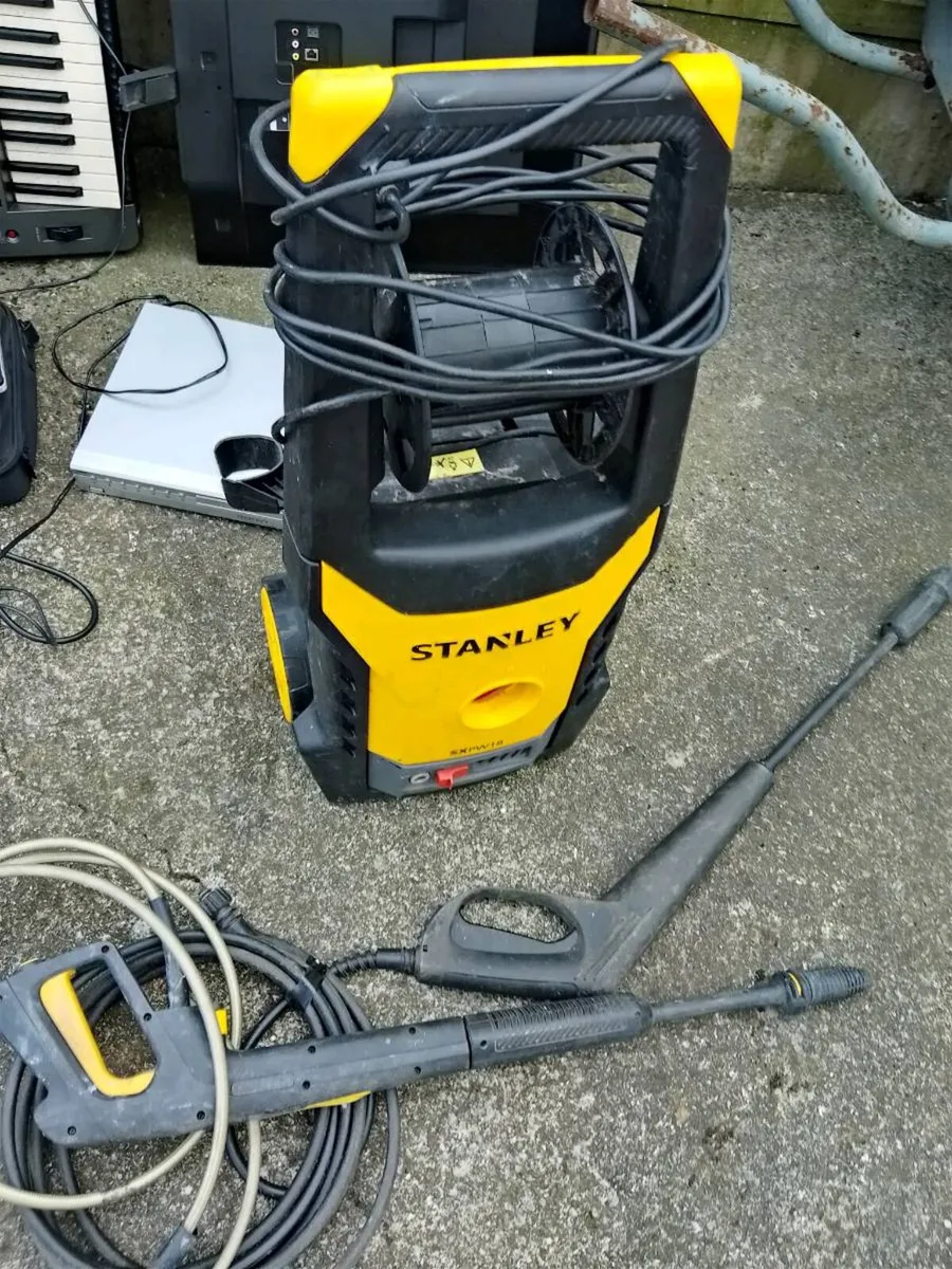 TVs laptops and different types of stuff - Image 3