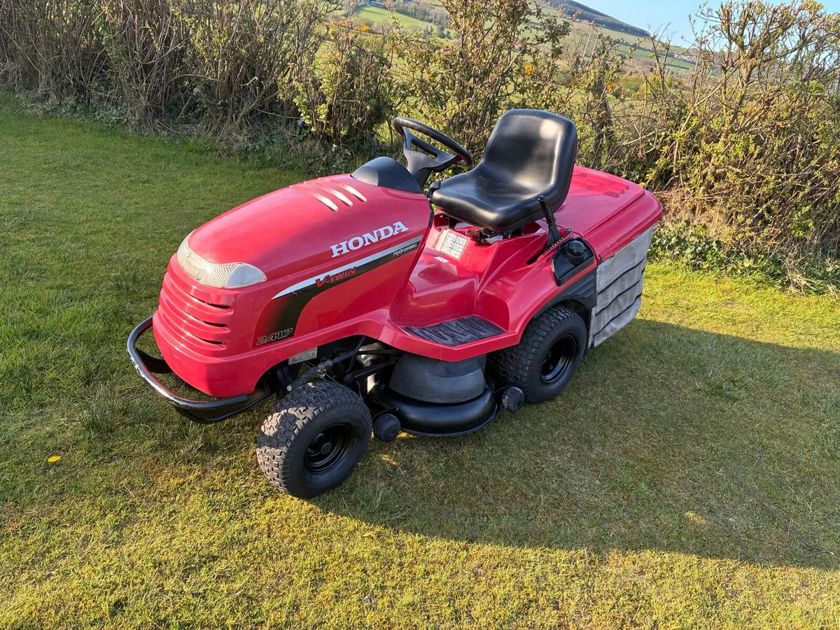 Honda 2417 hydrostatic - Image 2