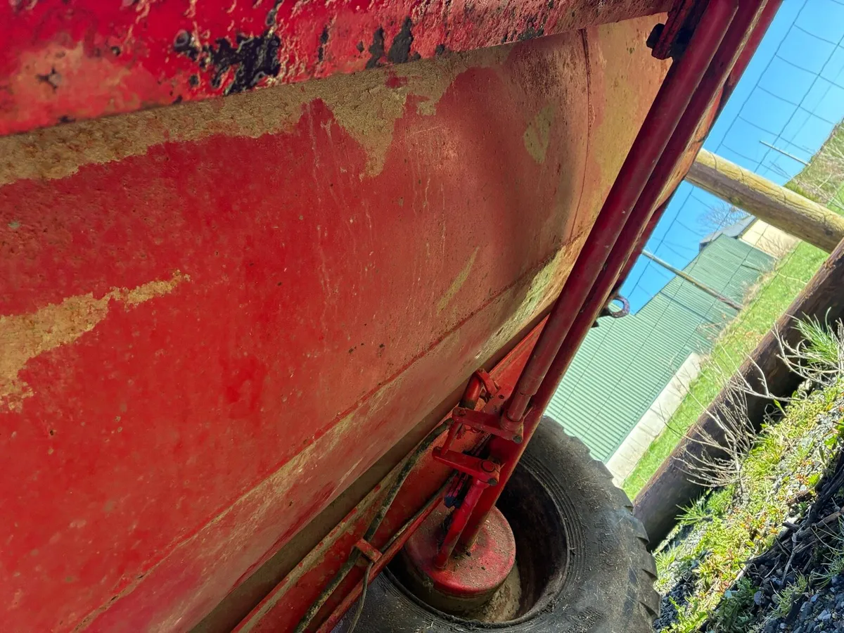 Agrimac 1050 Dung Spreader - Image 2