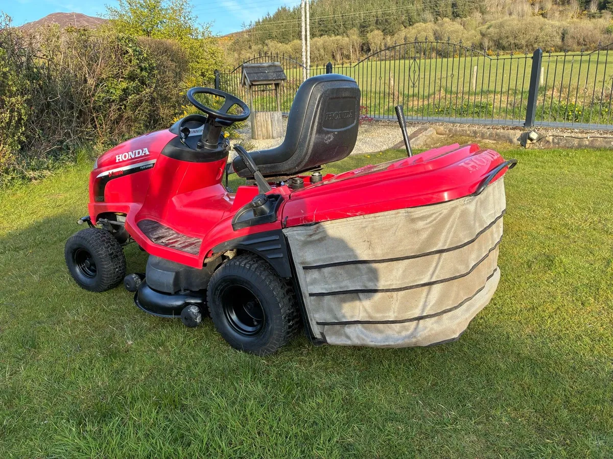 Honda 2417 hydrostatic - Image 4