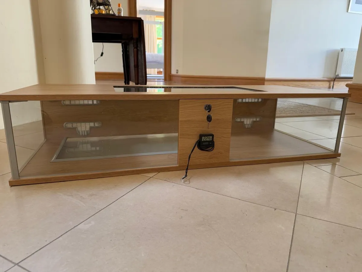 Snake Terrarium Enclosure - Image 1