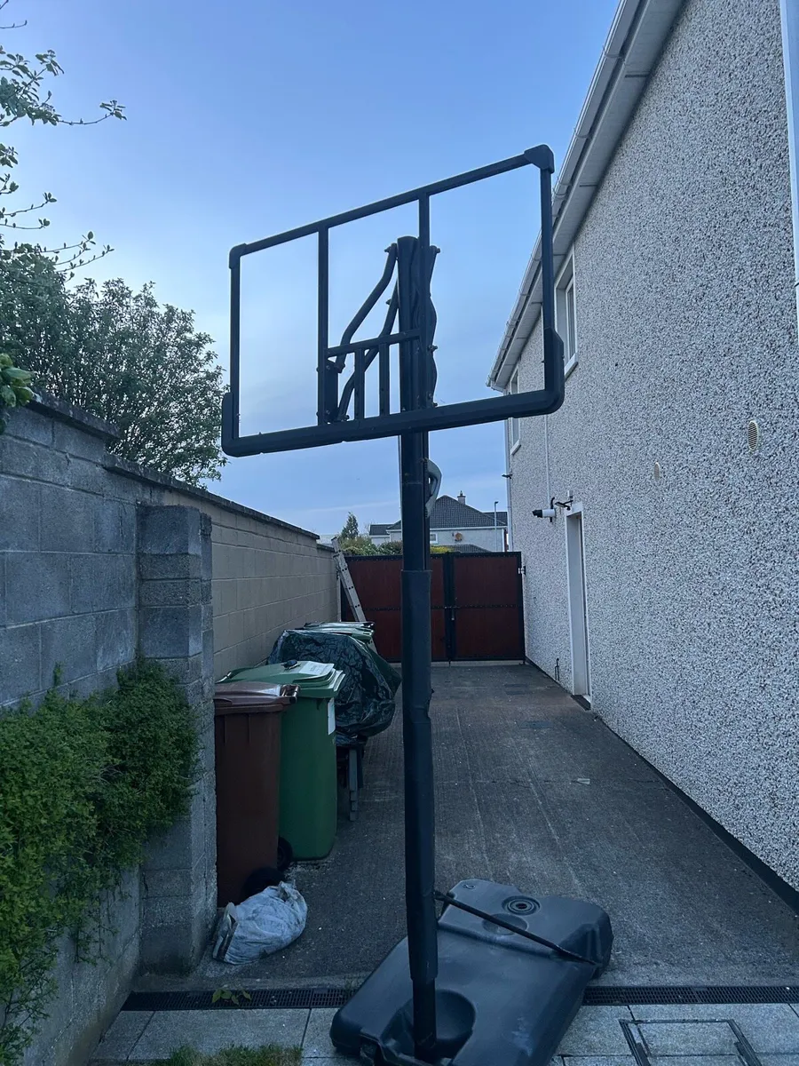 Basketball Hoop - Image 1