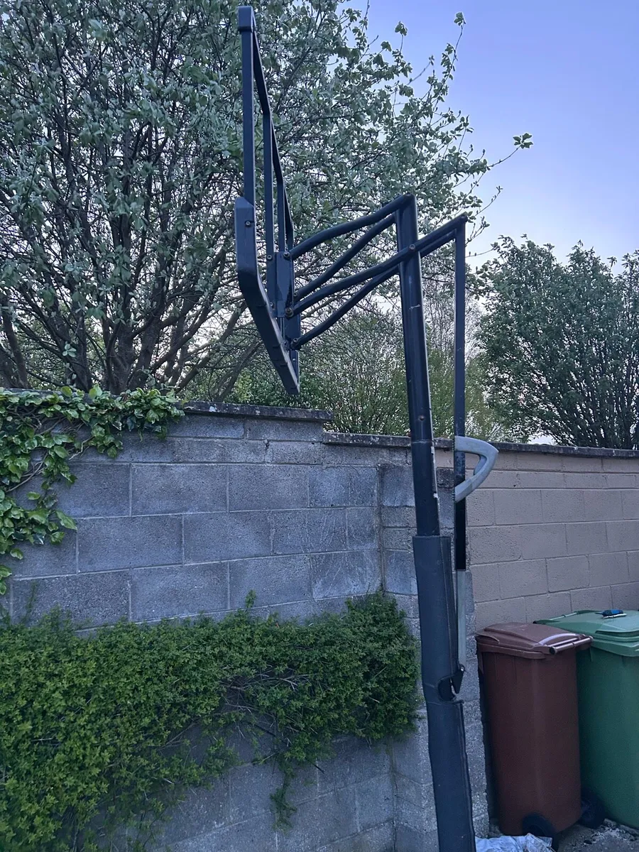 Basketball Hoop - Image 2