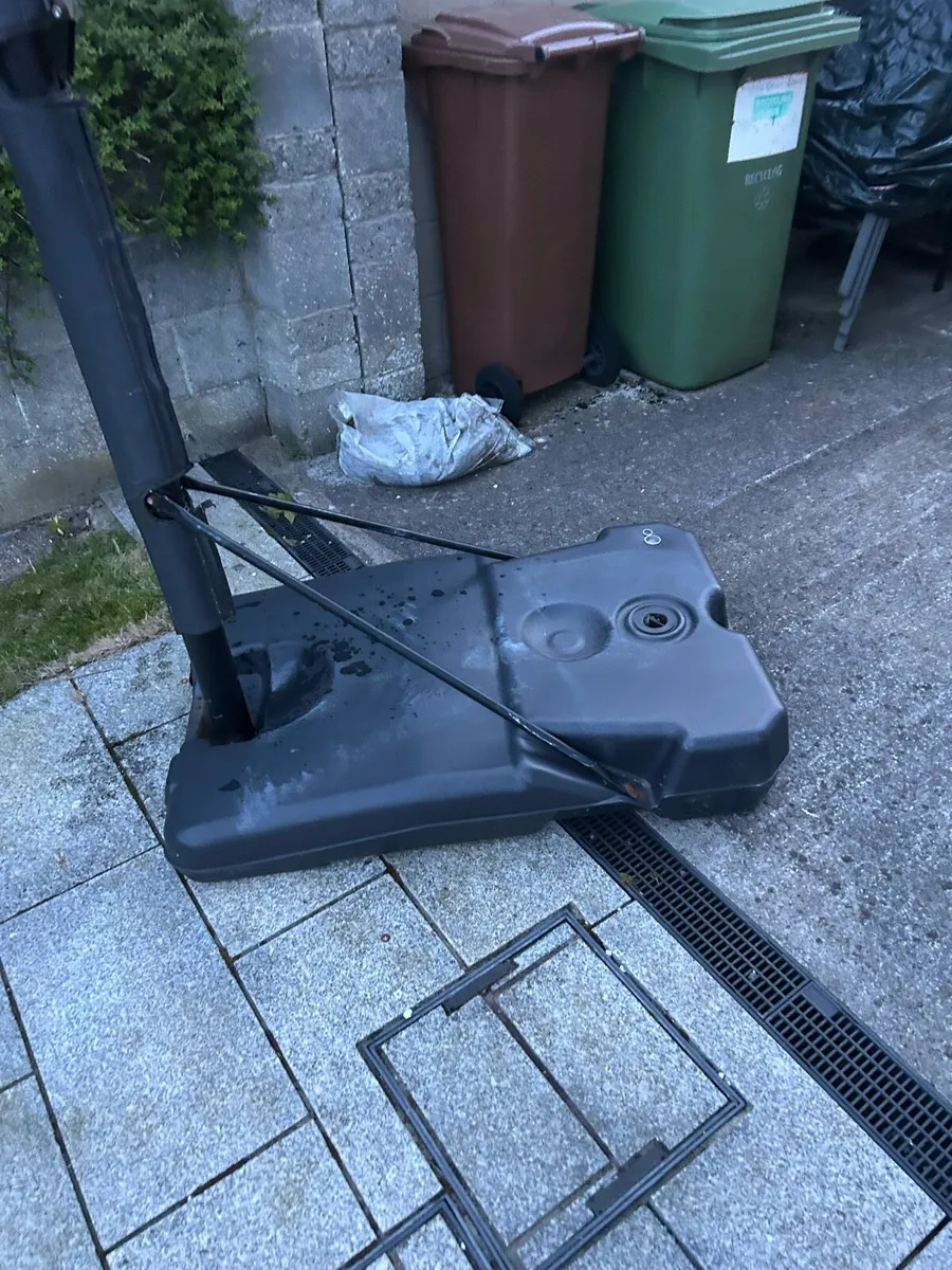 Basketball Hoop - Image 3