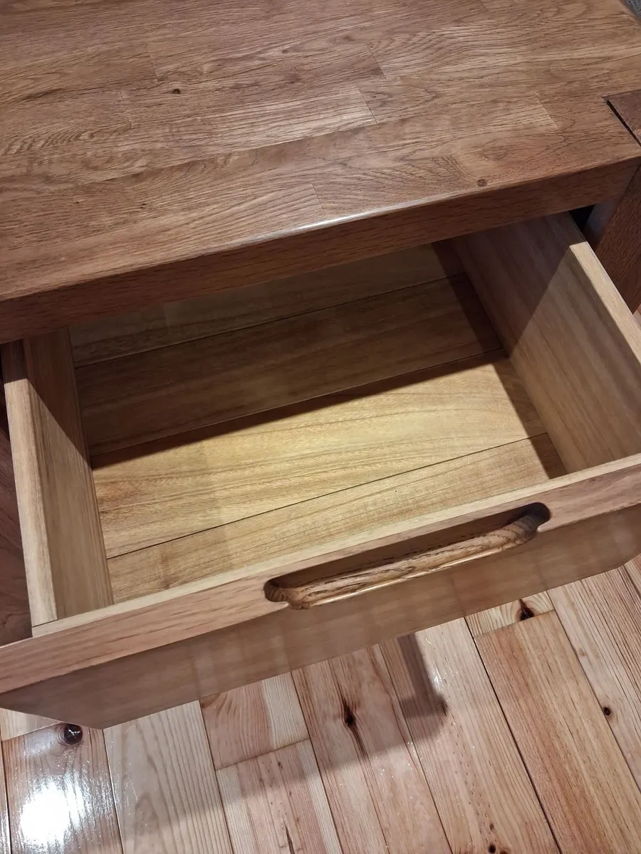 Oak sideboard - Image 3