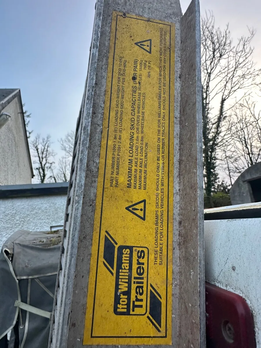 Ifor Williams alloy ramps 8 foot long. - Image 3