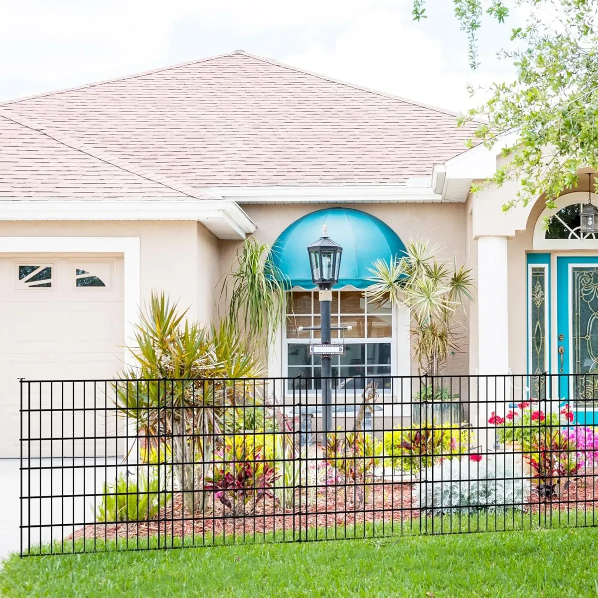 Garden Fence 81cm High x 71cm Wide (5 Panels - Image 2