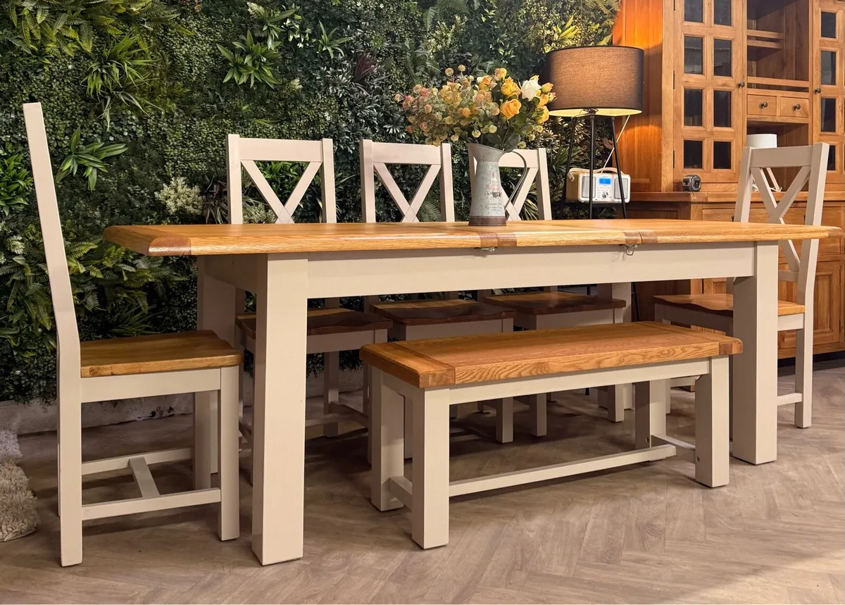 Extending oak kitchen table, 5 chairs & bench - Image 3