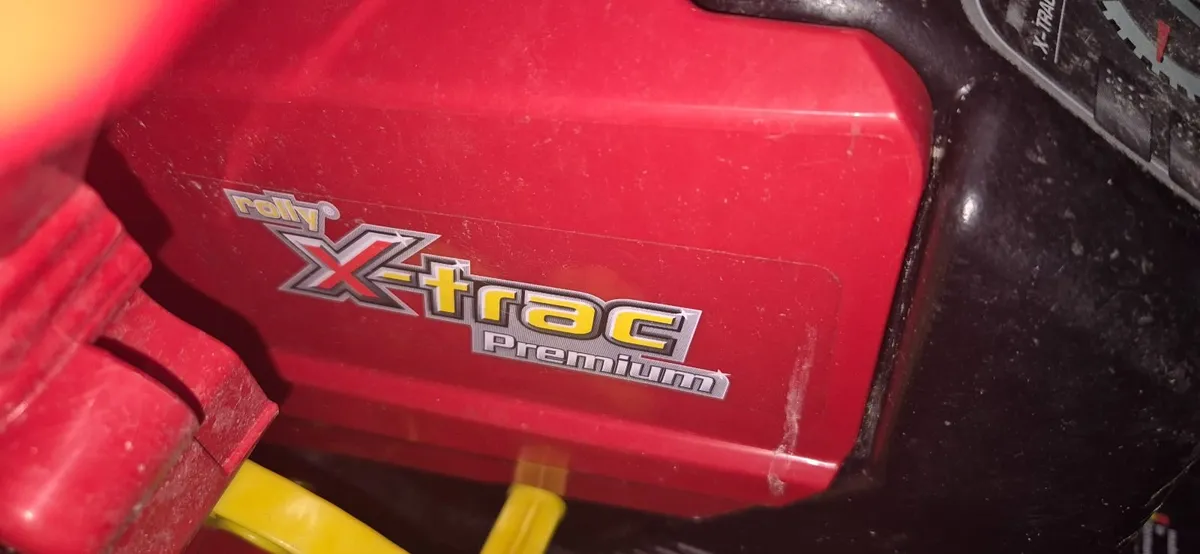 Rolly xtrack premium tractor with rolly slurry tan - Image 1