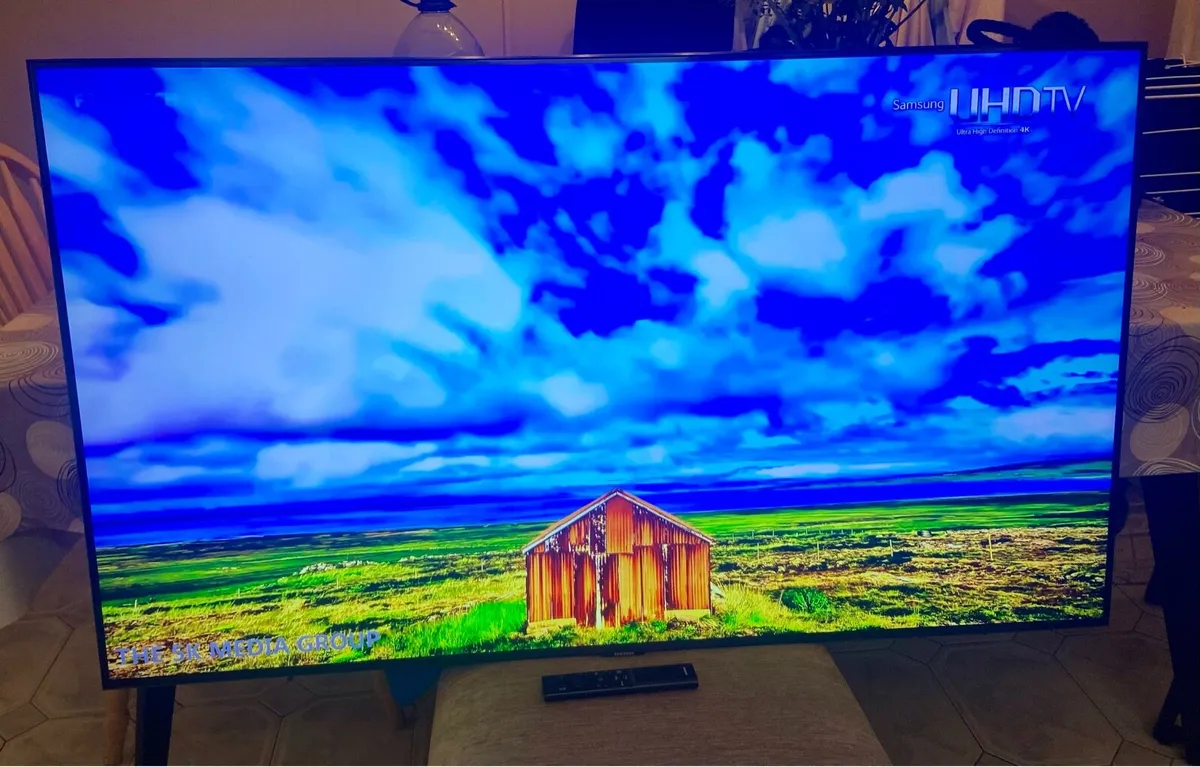 Samsung 50” Crystal UHD 4K Smart TV - for Wall - Image 3