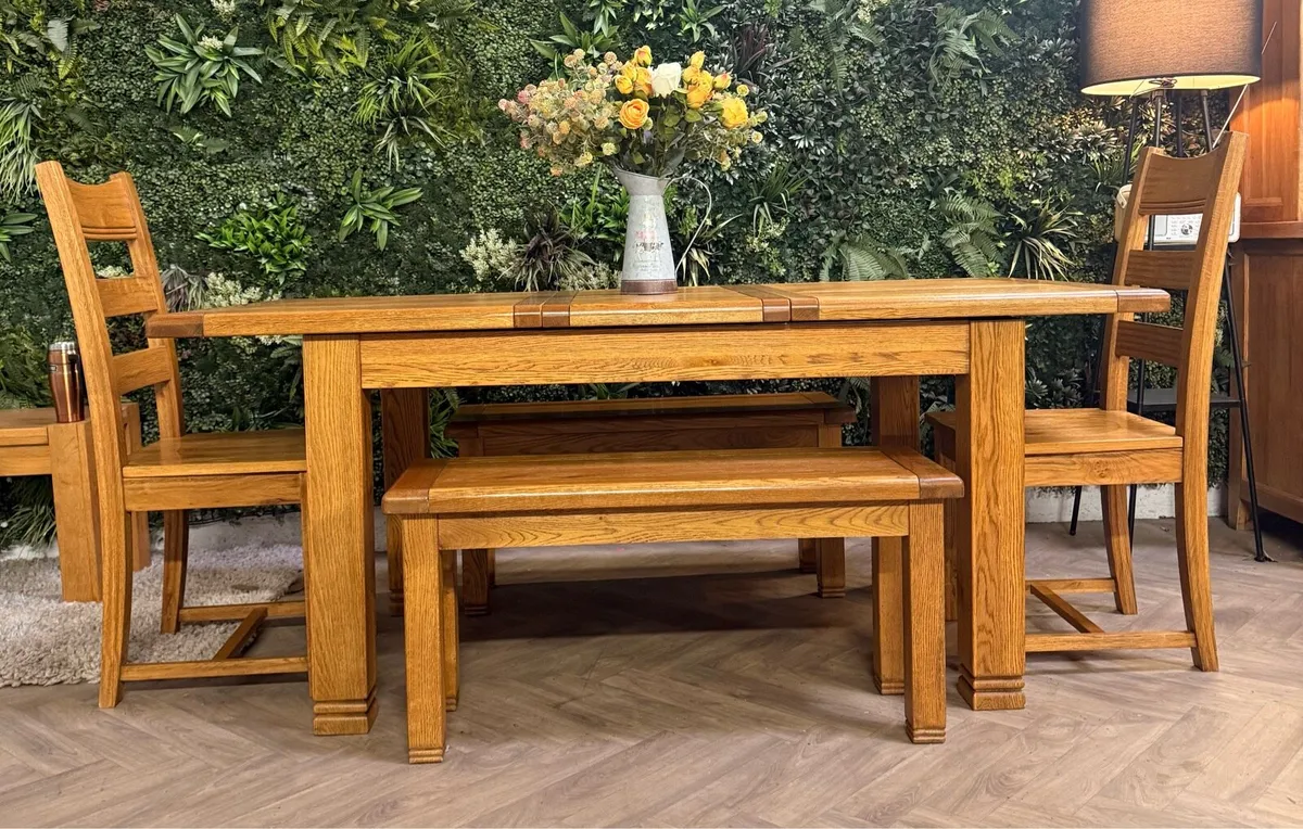 Extending oak kitchen table, 2 chairs & 2 benches - Image 2