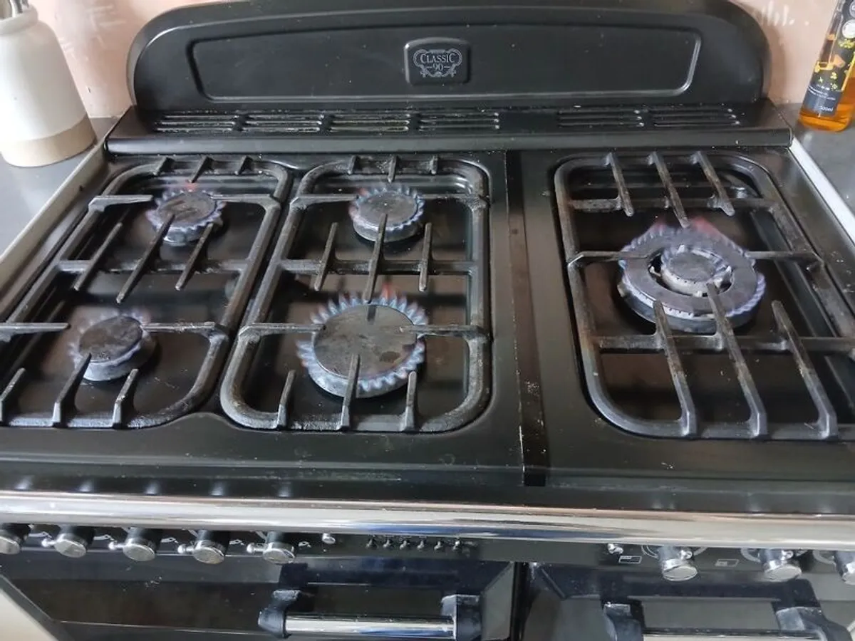 Rangemaster dual fuel oven and hob - Image 2