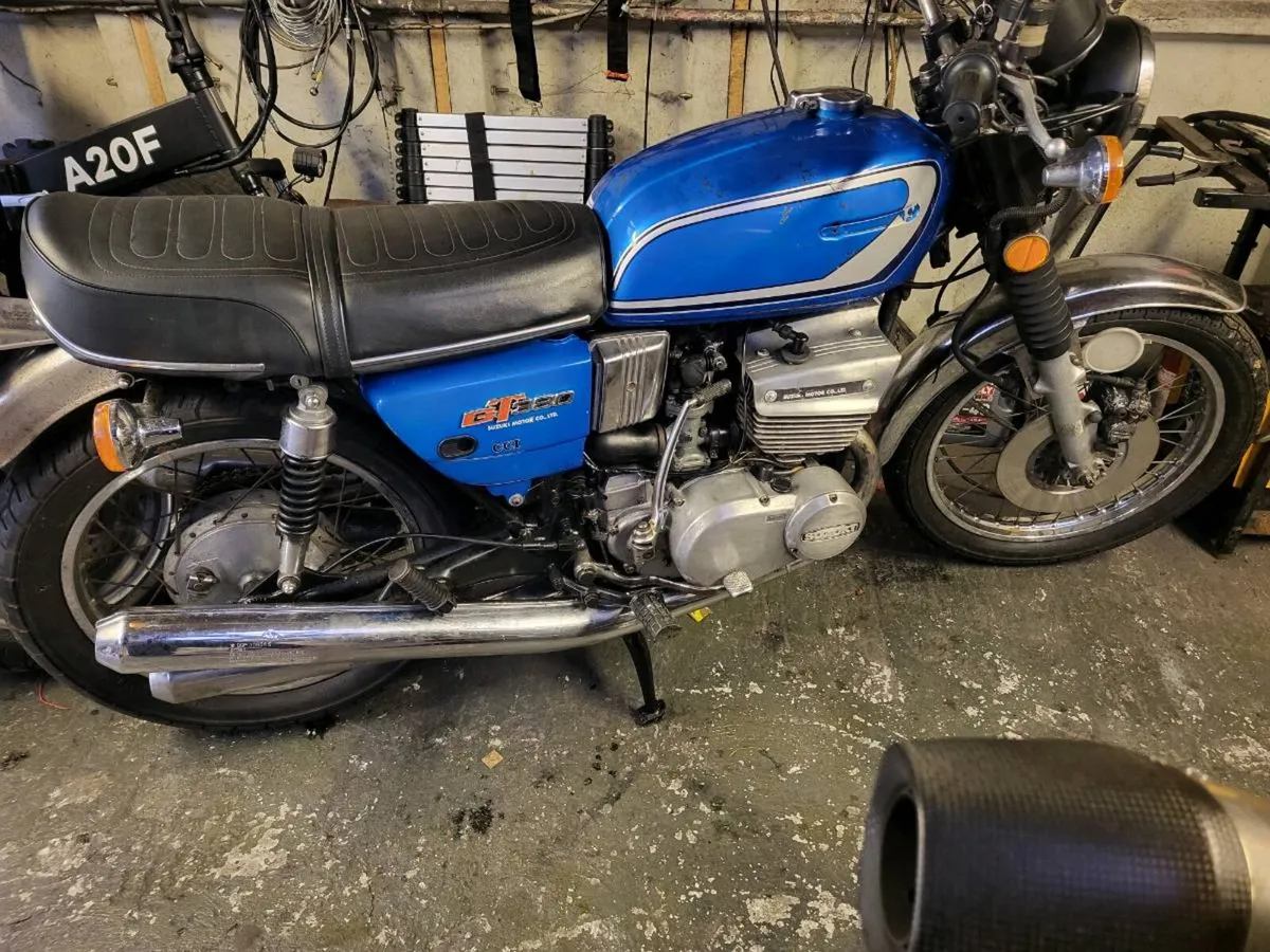 Suzuki gt 380 - Image 1