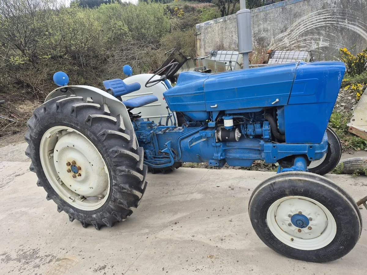 Ford 4000 - Image 3