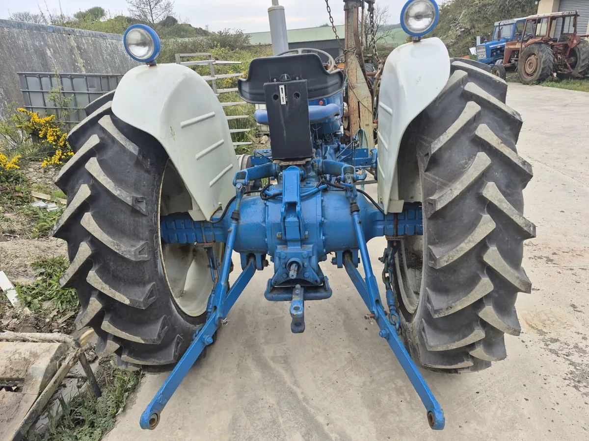 Ford 4000 - Image 4