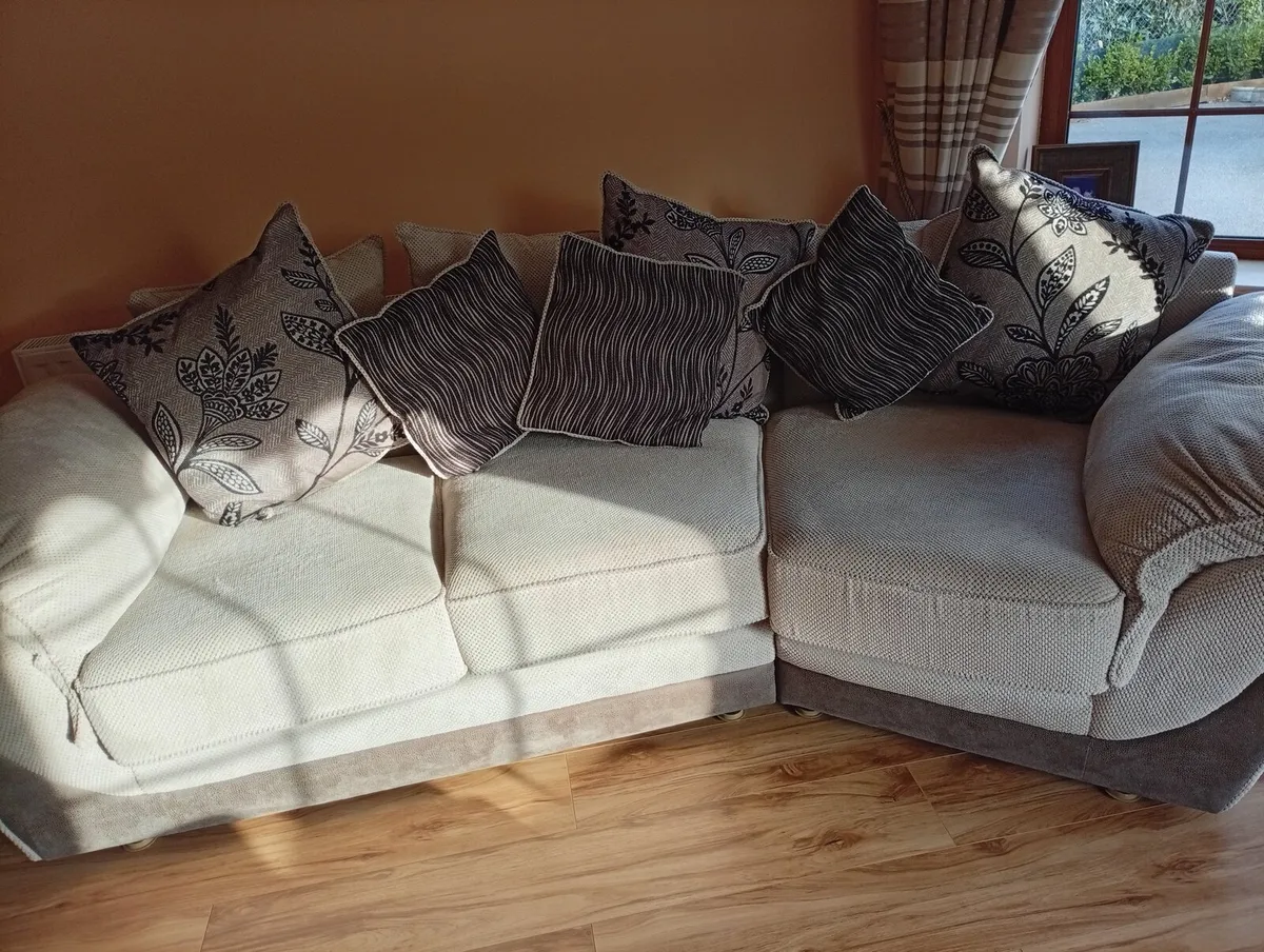 3 sofas for sale - Image 1