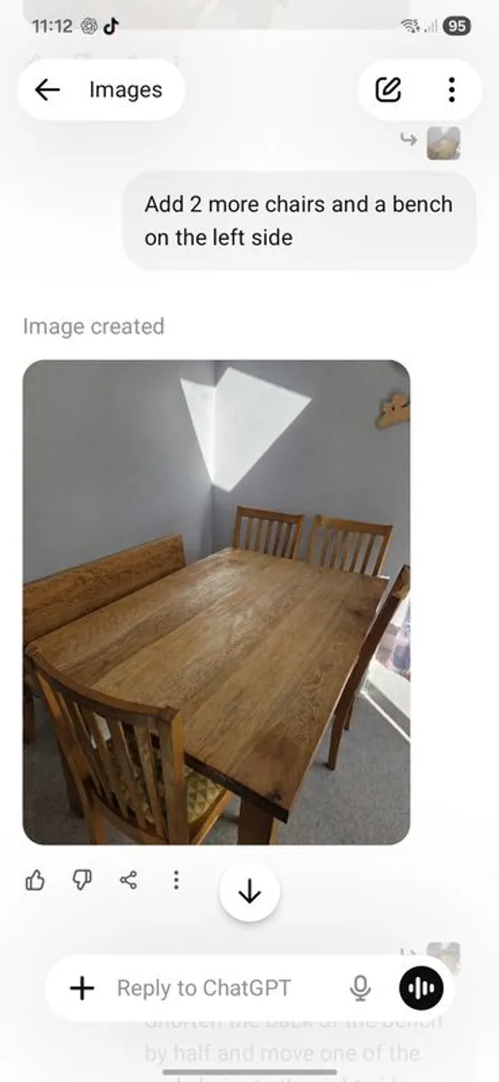 Oak table and chairs - Image 1