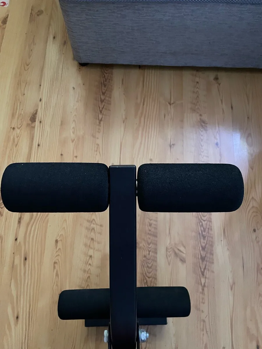 Weight bench set with barbell + dumbells - Image 3