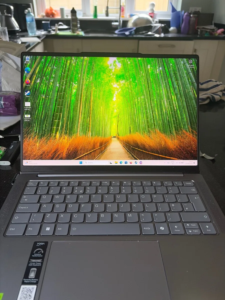 Lenovo Yoga Pro 7 (RTX 3050 6GB) - Image 1