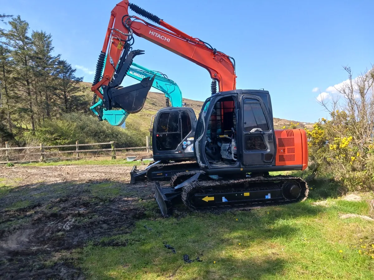 Hitachi ZX70,  kobelco 75 - Image 1