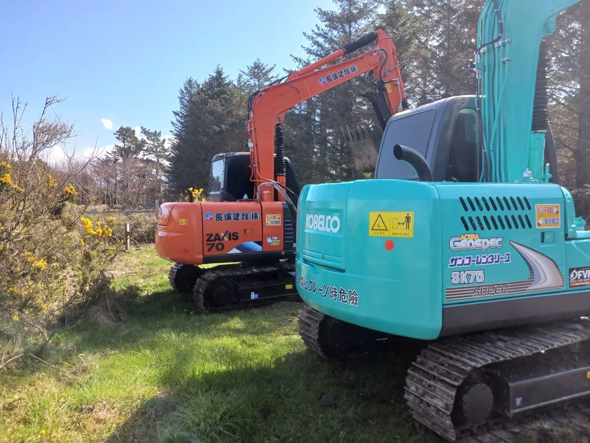 Hitachi ZX70,  kobelco 75 - Image 2