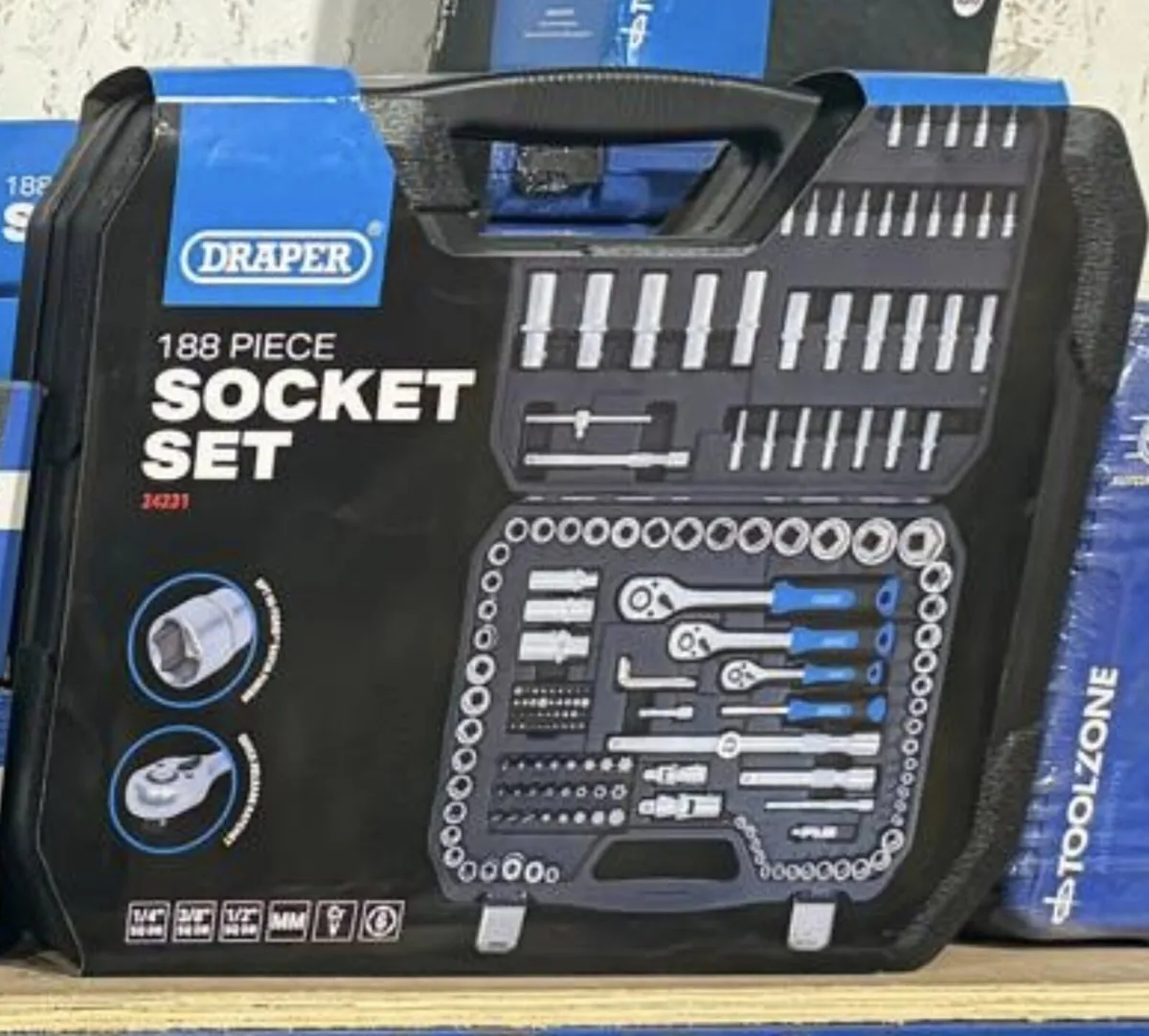 Draper 188 piece socket set - Image 1
