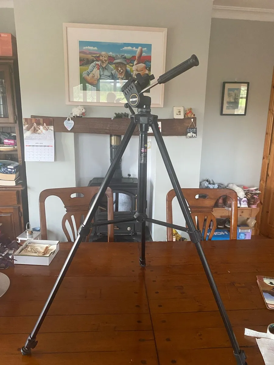 Camera Tripod - Image 3