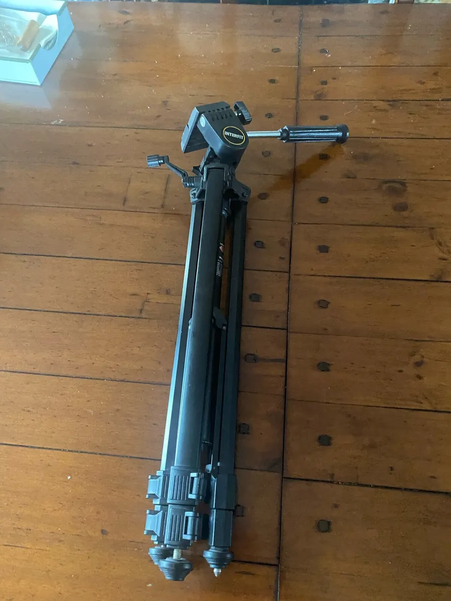 Camera Tripod - Image 1