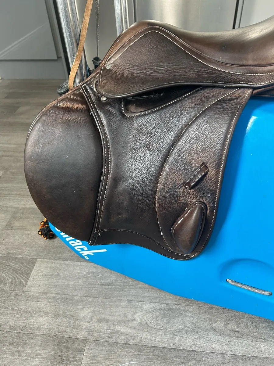 Eco rider saddle 17.5 - Image 1